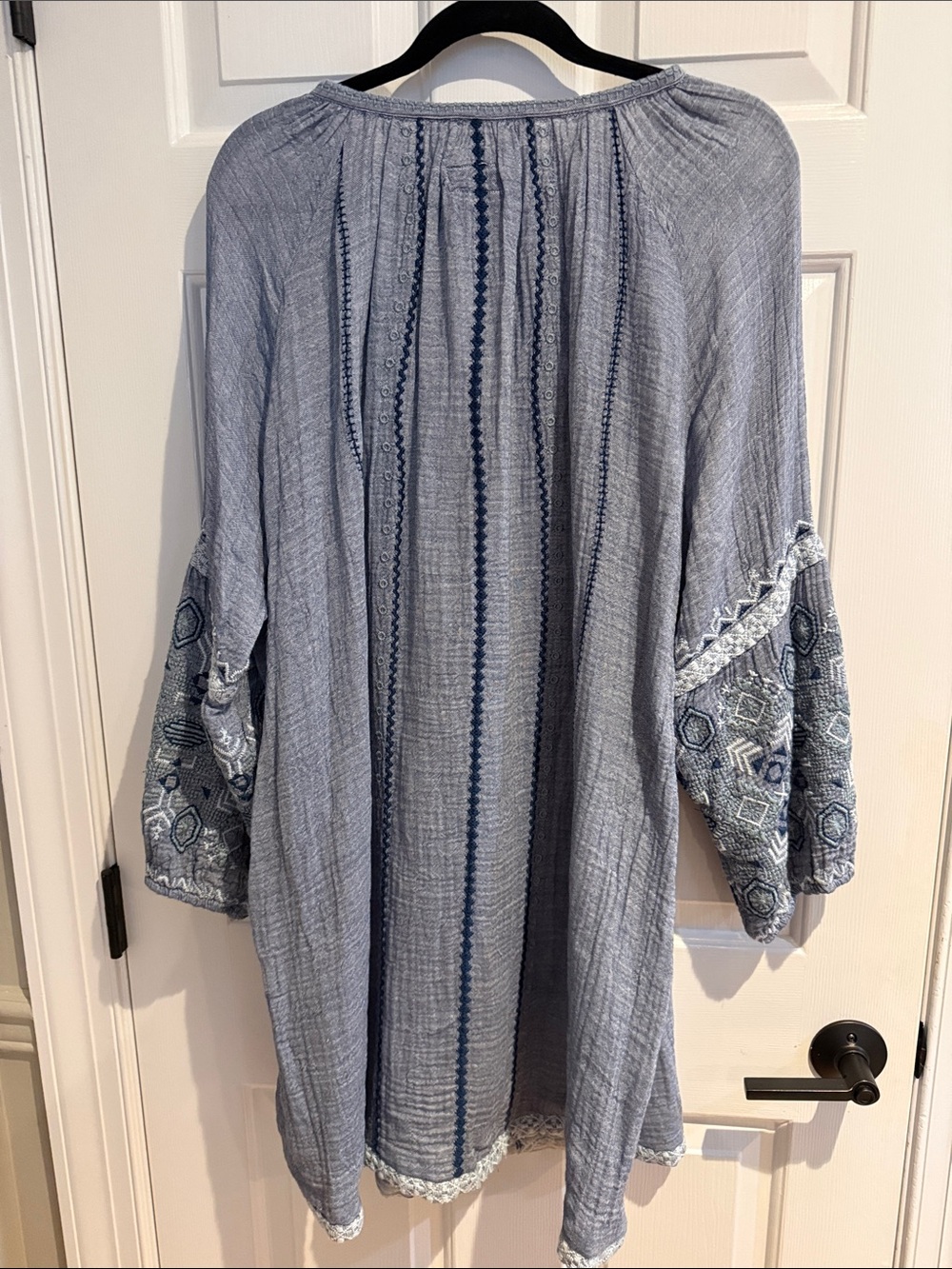 Johnny Was Light Blue Embroidered Tunic with Indigo Accents - Picture 5 of 5